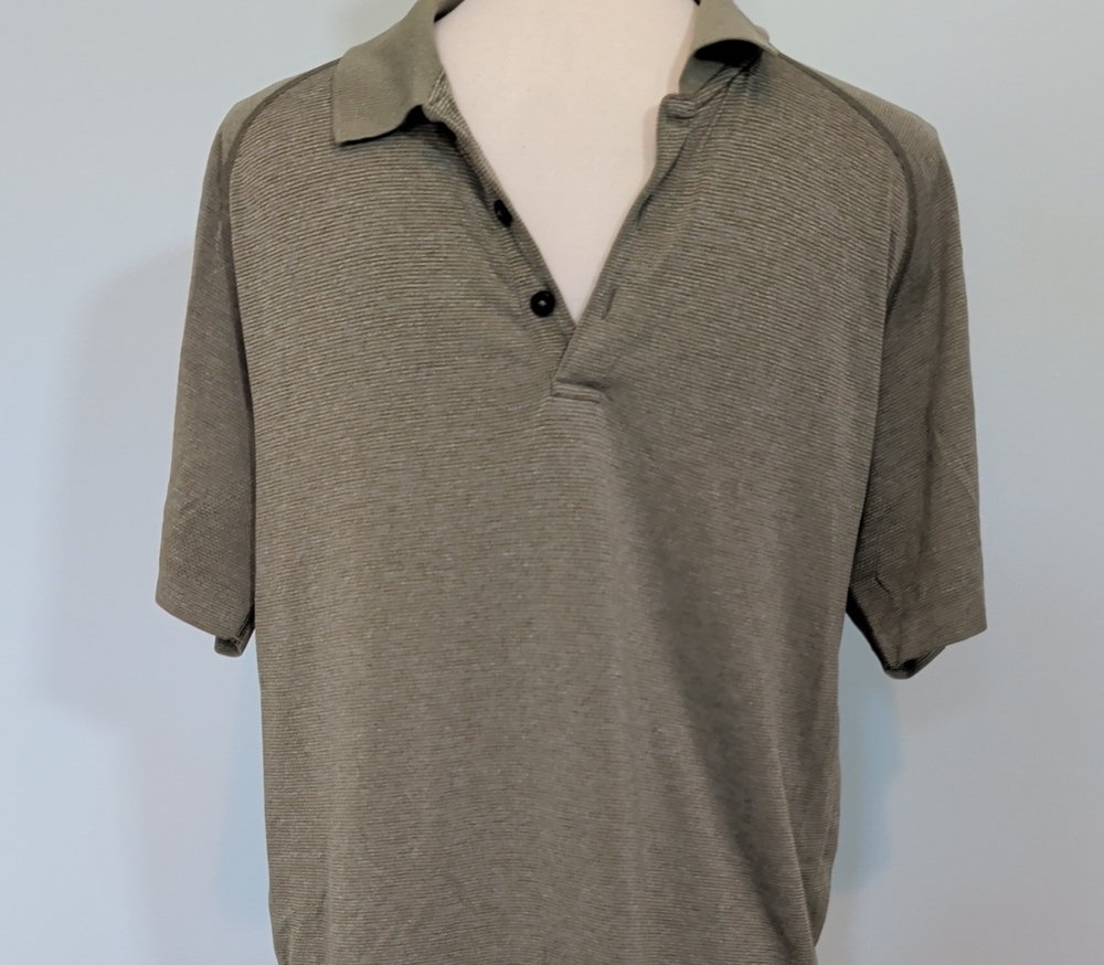 Lululemon Men's Short-Sleeve Polo in Olive Green stretch athletic